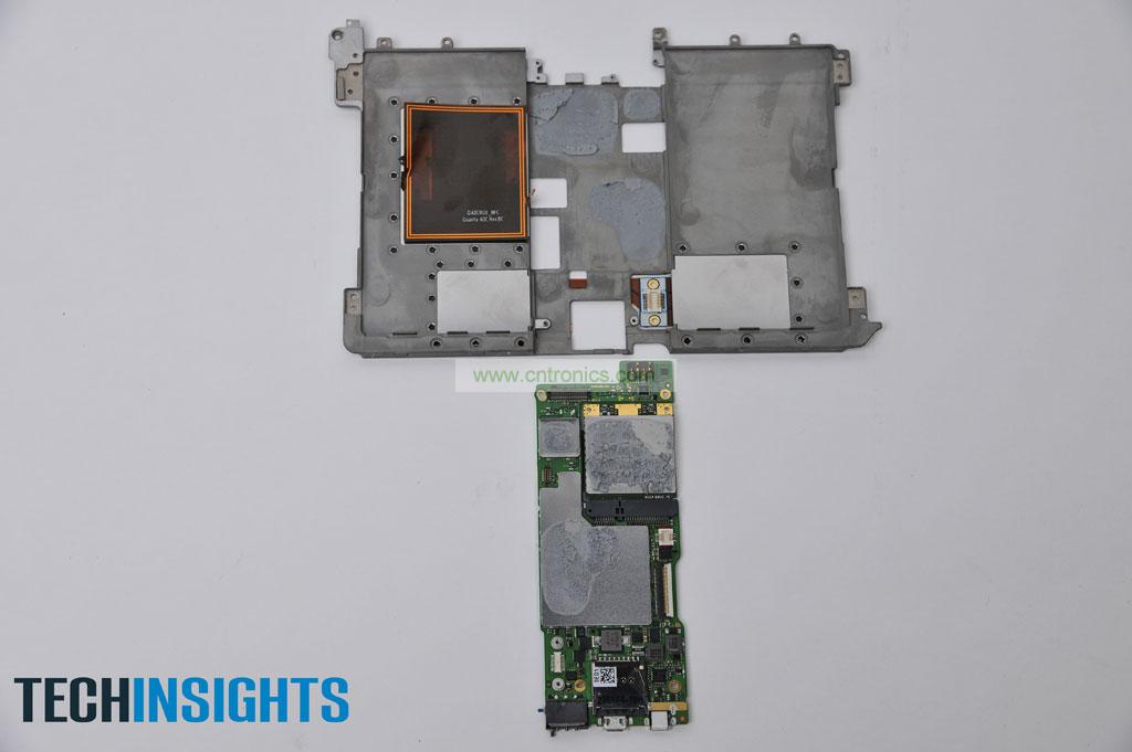 將PCB與金屬分離，從PCB板上卸下無(wú)線通訊板