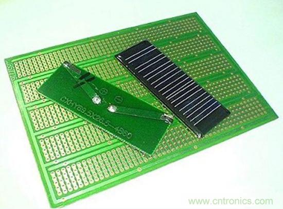 微型太陽能供電板DIY，給手電筒收音機供電