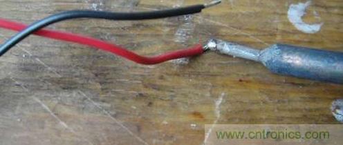 想減少電費(fèi)嗎？DIY一個(gè)迷你風(fēng)力發(fā)電機(jī)吧