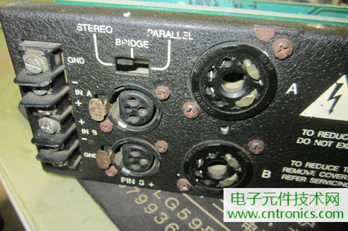 用料很給力！專業(yè)后級功放美國高峰FA1201拆解
