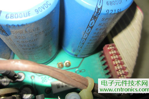 用料很給力！專業(yè)后級功放美國高峰FA1201拆解