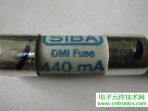 拆全球首款！安捷倫OLED手持式數(shù)字萬(wàn)用表拆解