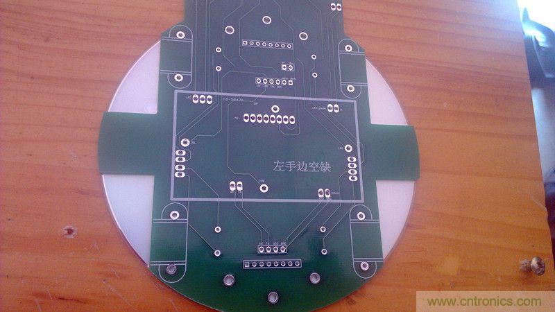 牛人力作！PCB版藍(lán)牙智能小車(chē)DIY