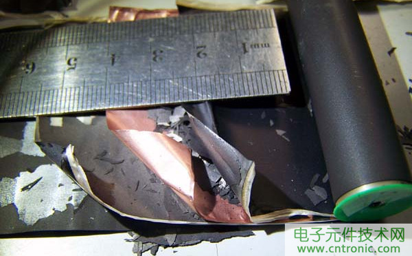 筆記本電池拆解，探秘電池內(nèi)部結(jié)構(gòu)