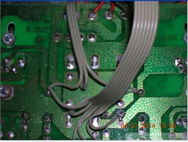 巧奪天工！大神利用山寨功放為高性價比逆變器"穿新衣"