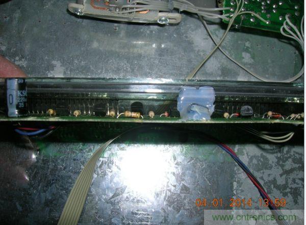 巧奪天工！大神利用山寨功放為高性價比逆變器“穿新衣”