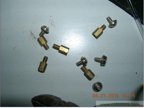 巧奪天工！大神利用山寨功放為高性價比逆變器“穿新衣”