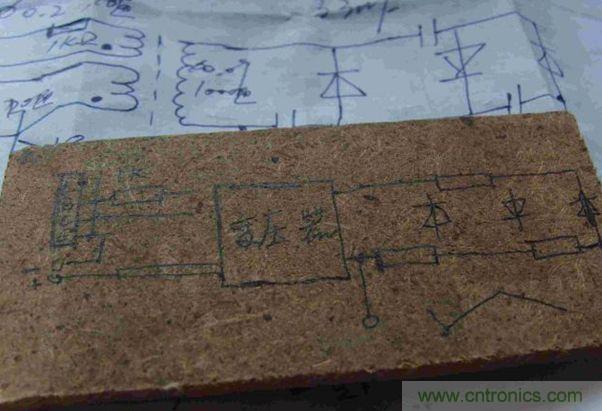 DIY單管自激，領略高壓電火花風采