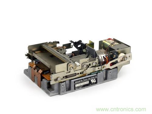 拆！古董級Macintosh 128K電腦