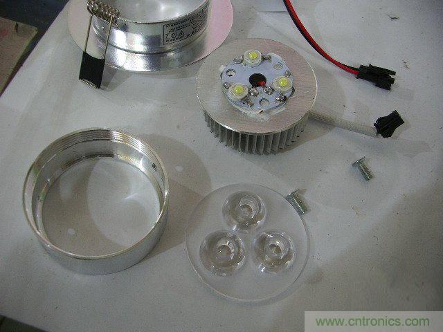 DIY：大雄家的路燈，帶你找回童年的記憶