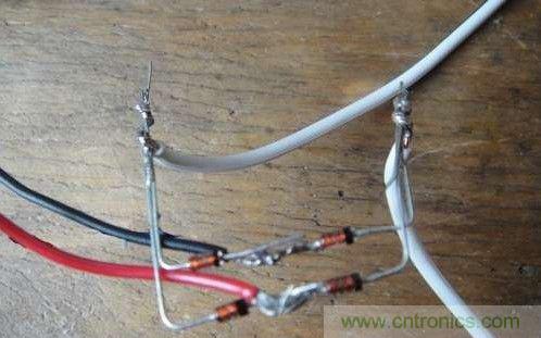 創(chuàng)意DIY！迷你風(fēng)力發(fā)電機(jī)！