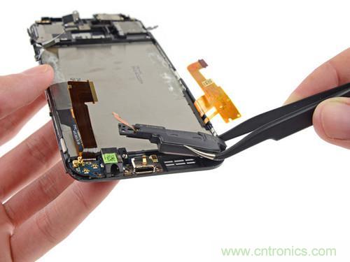 牛人強拆！新HTC One(M8)真機精密做工難修理