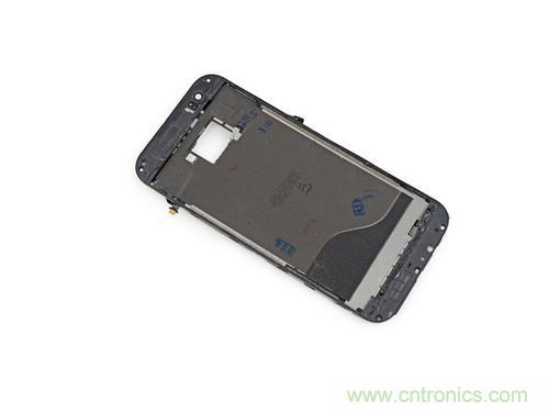牛人強拆！新HTC One(M8)真機精密做工難修理