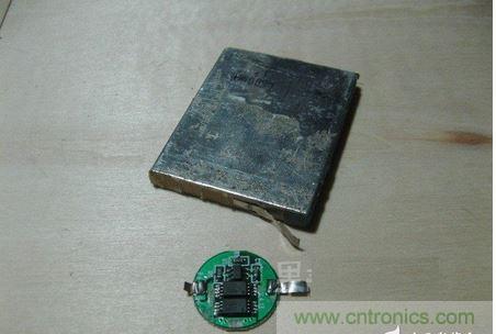 DIY頭戴式藍(lán)牙耳機(jī)，