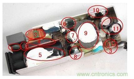 電源適配器的構(gòu)造  6 1. 壓敏電阻，其功能是當(dāng)外界電壓過高時(shí)，壓敏電阻阻值迅速變得很小，與壓敏電阻串聯(lián)的保險(xiǎn)絲被熔斷，從而保護(hù)其他電路不被燒壞。  2. 保險(xiǎn)絲，規(guī)格為2.5A/250V，當(dāng)電路中的電流過大時(shí)，保險(xiǎn)絲會(huì)熔斷以保護(hù)其他元件。  3. 電感線圈(又稱扼流圈)，主要功能是降低電磁干擾。  4. 整流橋，規(guī)格為D3SB，作用是把220V交流電變?yōu)橹绷麟姟? 5. 濾波電容，規(guī)格為180μF/400V，作用是濾除直流電中的交流紋波，使電路工作更可靠。  6. 運(yùn)放IC(集成電路)，保護(hù)電路、電壓調(diào)節(jié)的重要組成部分。  7. 溫度探頭，用于探測電源適配器的內(nèi)部溫度，當(dāng)溫度高于某一設(shè)定值時(shí)(不同品牌的電源適配器，其設(shè)定的溫度閥值略有不同)，保護(hù)電路會(huì)切斷適配器的電壓輸出，從而保護(hù)適配器不受損壞。   8. 大功率開關(guān)管，是開關(guān)電源中的核心元件之一，開關(guān)電源能“一開一關(guān)”地工作，開關(guān)管功不可沒。   9. 開關(guān)變壓器，開關(guān)電源中的核心元件之一。   10. 次級(jí)整流管，功能是把低壓交流電變?yōu)榈蛪褐绷麟?。在IBM的電源適配器中，整流管往往是由兩個(gè)大功率并聯(lián)工作的，以獲得較大的電流輸出。   11. 次級(jí)濾波電容，規(guī)格為820μF/ 25V，共有兩個(gè)，起濾除低壓直流電中的紋波的作用。  除上述元件外，電路板上還有可調(diào)電位器及其他阻容元件。