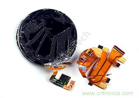 MOTO 360二代智能手表拆解：只有細(xì)節(jié)，沒有亮點(diǎn)