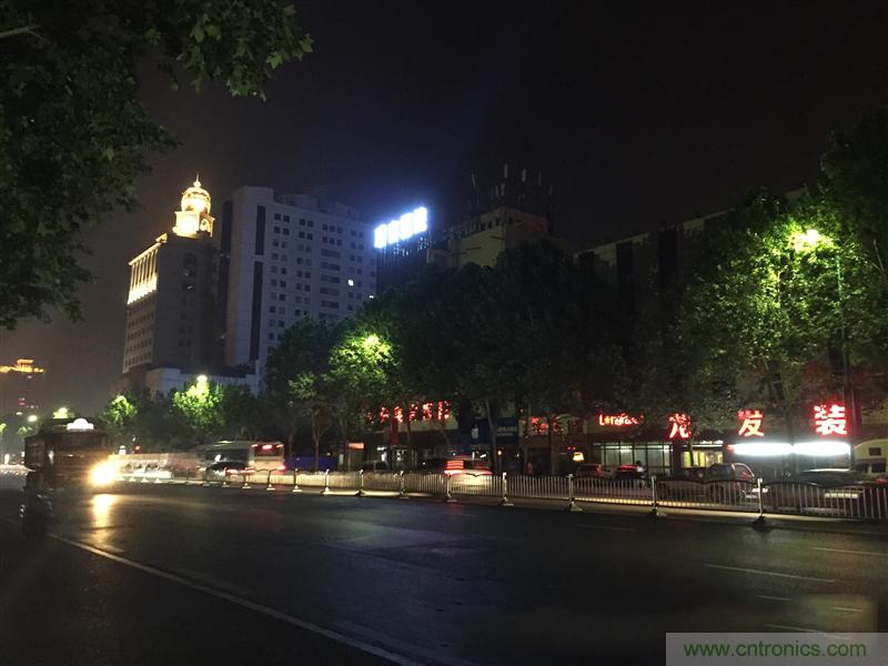 無邊框的 nubia Z9 ，一款既有驚喜，又有驚艷的智能手機