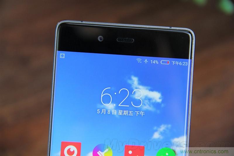 無邊框的 nubia Z9 ，一款既有驚喜，又有驚艷的智能手機