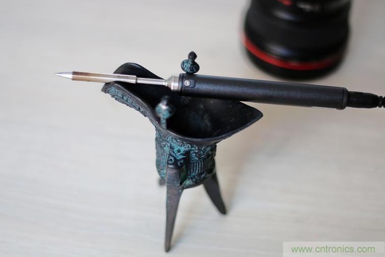 一款能喚起 70 后工程師朋友“童年趣事”的迷你電烙鐵！