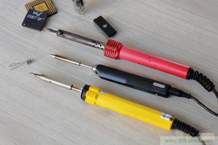一款能喚起 70 后工程師朋友“童年趣事”的迷你電烙鐵！