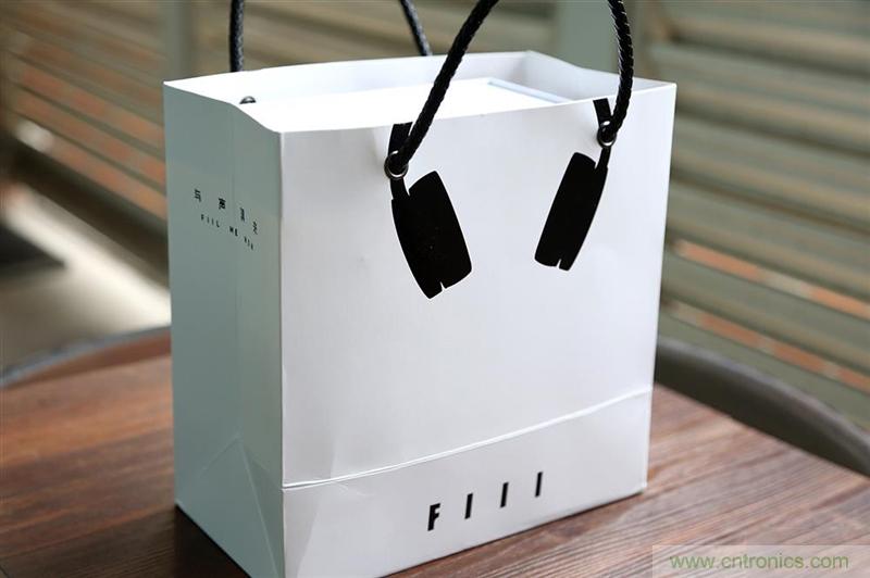頭條哥的夢想之作！FIIL耳機(jī)能讓汪峰上頭條否？