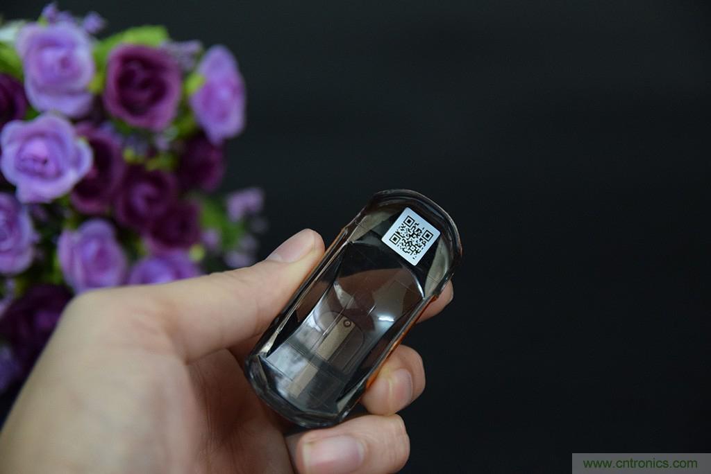 虛擬與現(xiàn)實相結合的飛車游戲，讓你體驗速度與激情的碰撞！