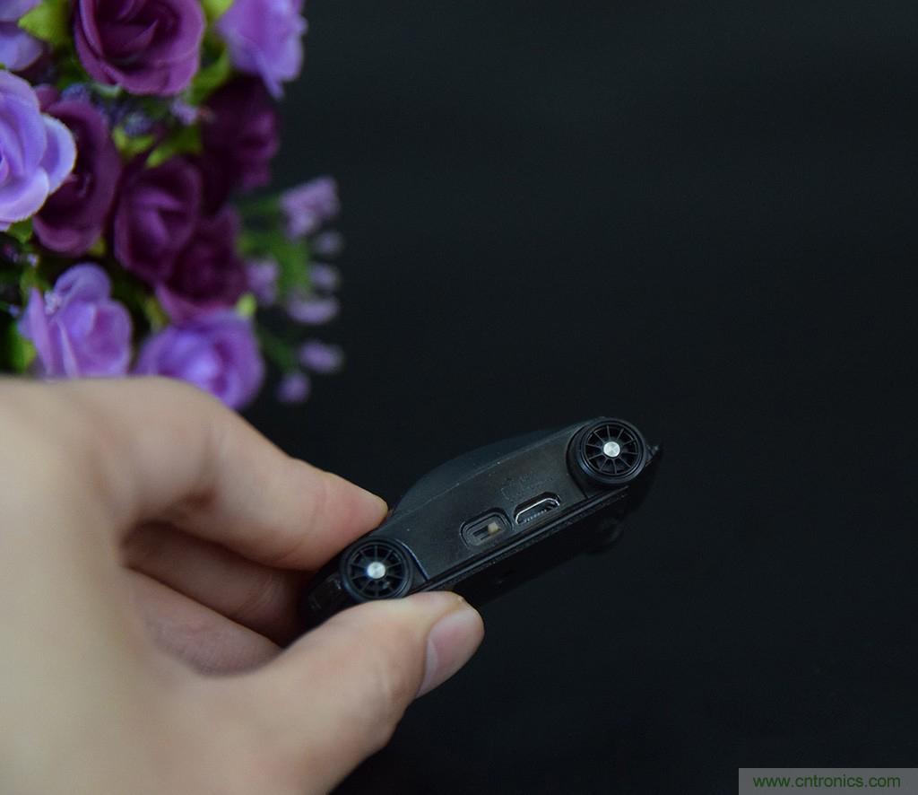 虛擬與現(xiàn)實相結合的飛車游戲，讓你體驗速度與激情的碰撞！