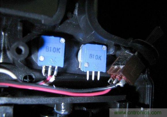 無人機(jī) DIY 制作全過程，酷得不要不要的！