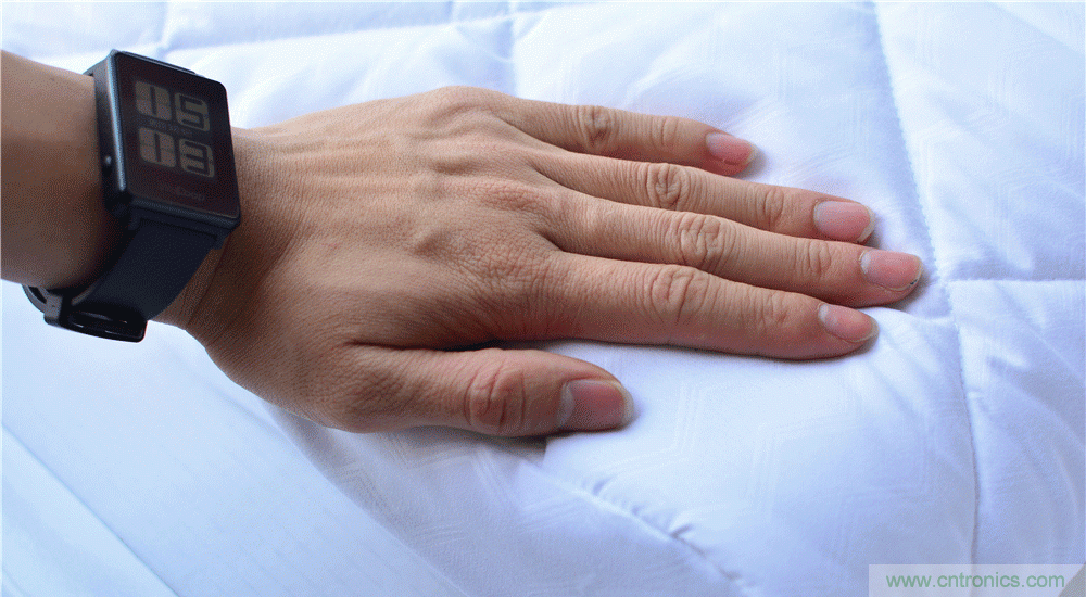 這個枕頭不僅能挽救睡眠還能挽救婚姻！