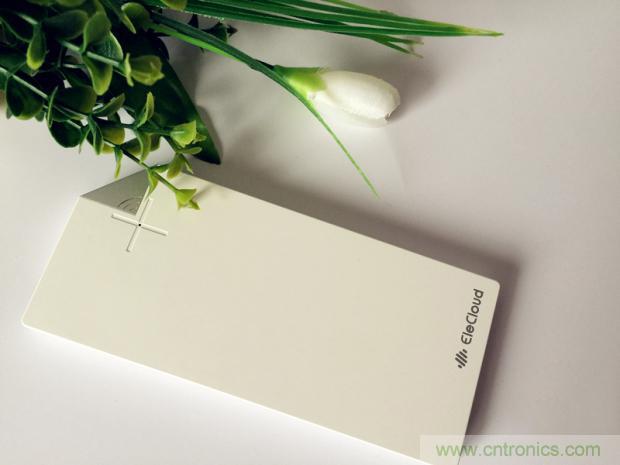 長虹流云智能電源，集“充電”+“存儲”于一身