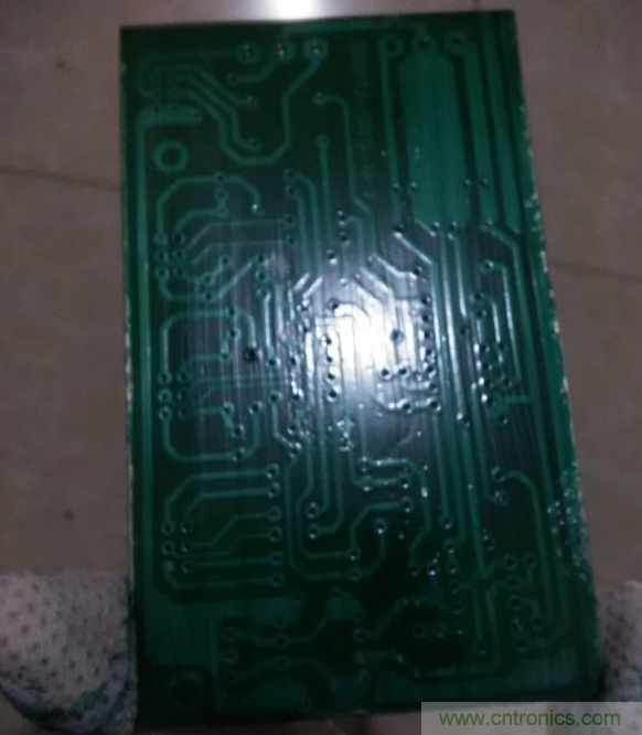 嘗試了四次PCB制作， 最后一發(fā)算是成功了