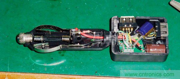 常出差的工程師適合DIY一款這樣的車(chē)用手機(jī)充電器