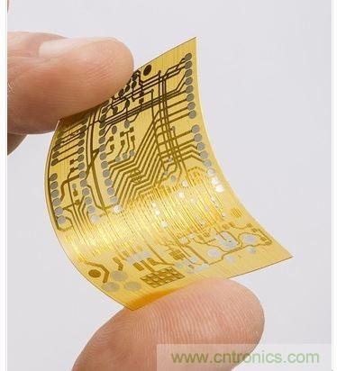 這款PCB是由納米尺寸的3D打印機(jī)的。