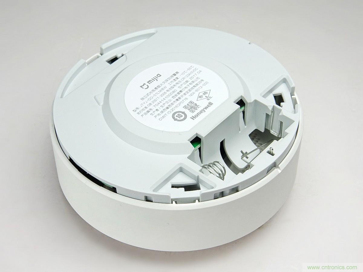 小米煙霧報警器拆解：一顆電池可用五年是如何做到的？