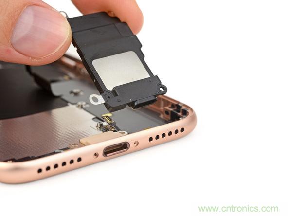 iPhone 8首拆：無線充電版本的iPhone 7？