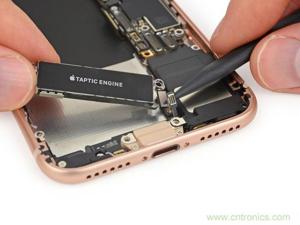 iPhone 8首拆：無線充電版本的iPhone 7？