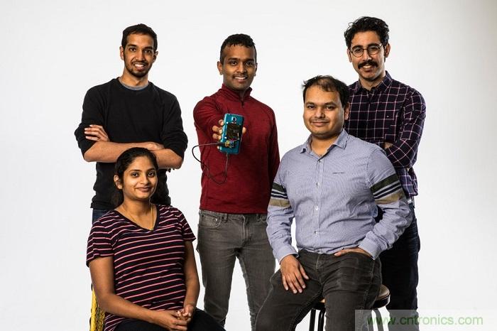 室內(nèi)激光無線充電新技術(shù)亮相，可媲美傳統(tǒng) USB 線纜