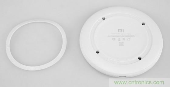 拆解對(duì)比：系出同門，小米、紫米無(wú)線充電器的差別有多大？
