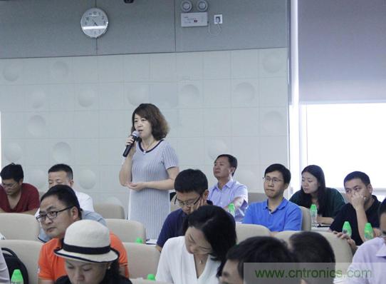 長江商學(xué)院教授李洋：企業(yè)應(yīng)該怎樣進行品牌建設(shè)和精細(xì)化營銷？