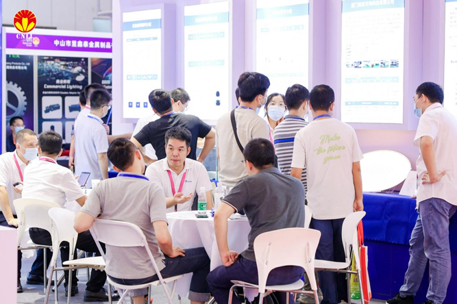 沉浸式體驗官招募中 ，2023寧波照明展觀展福利大放送！